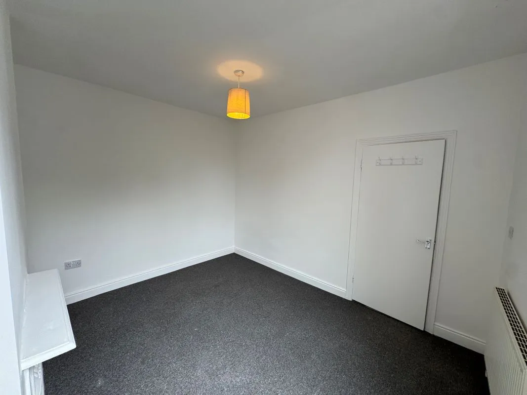 18 Dornoch Avenue, Nottingham, NG5 4DP