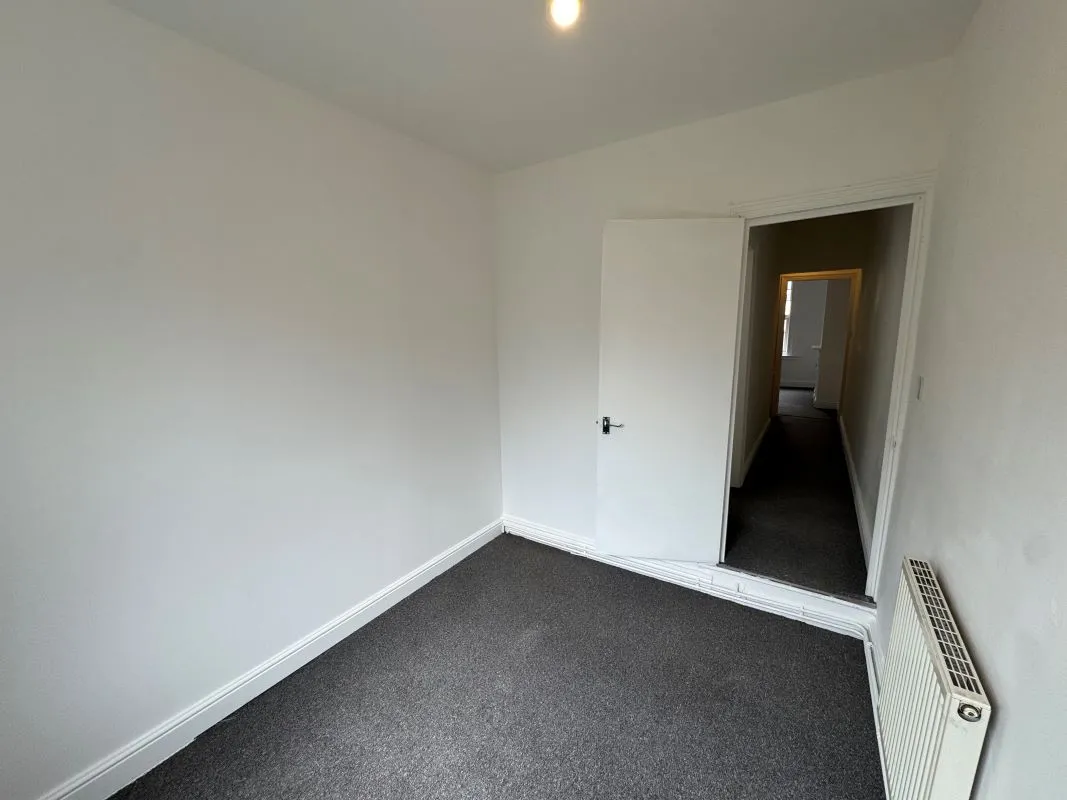 18 Dornoch Avenue, Nottingham, NG5 4DP