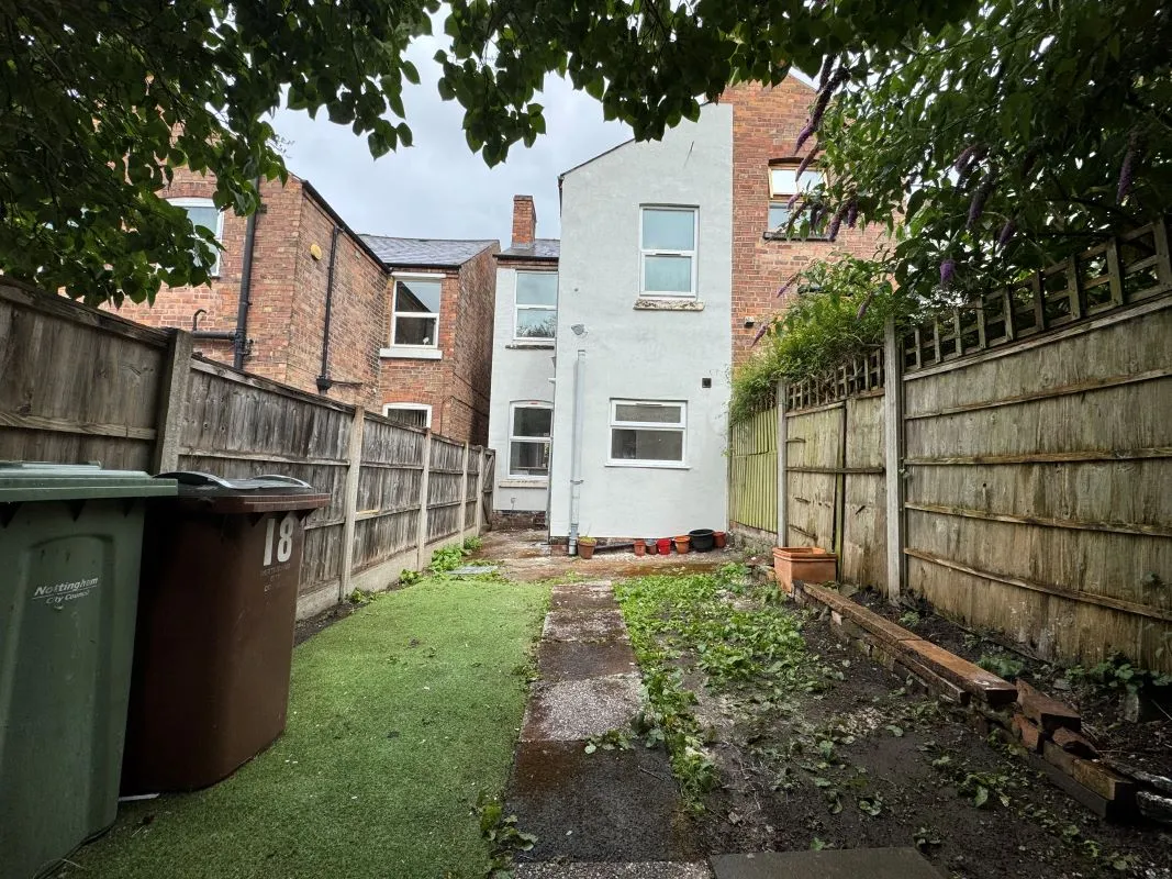 18 Dornoch Avenue, Nottingham, NG5 4DP