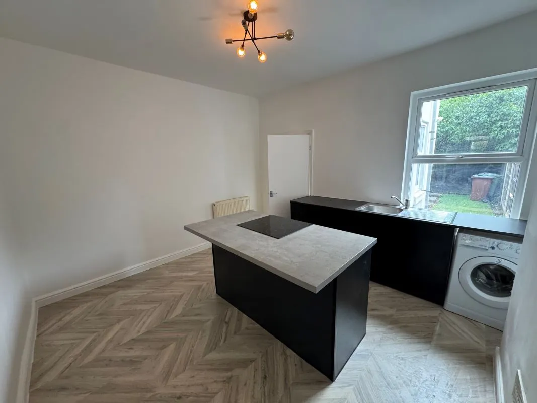 18 Dornoch Avenue, Nottingham, NG5 4DP