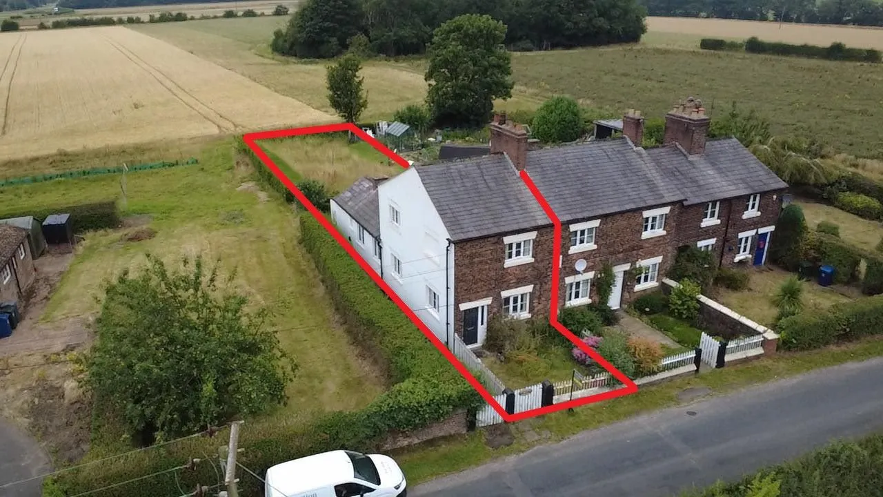 Brookdale Cottages, 1 Coal Pit Lane, Bickerstaffe, Ormskirk, Lancashire, L39 0HH