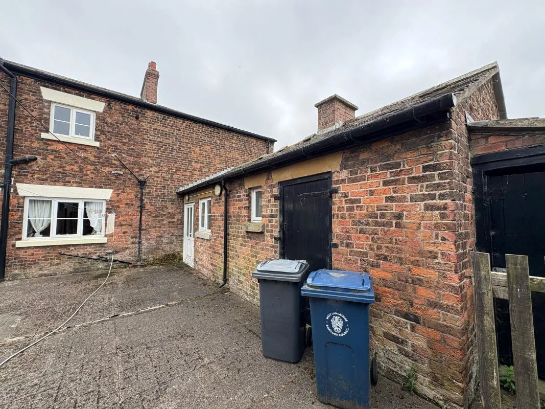 Brookdale Cottages, 1 Coal Pit Lane, Bickerstaffe, Ormskirk, Lancashire, L39 0HH