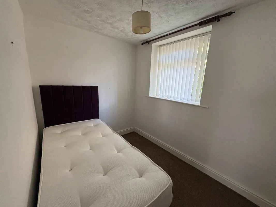 42A Aspley Park Drive, Nottingham, NG8 3EG