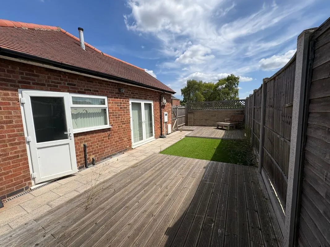 42A Aspley Park Drive, Nottingham, NG8 3EG