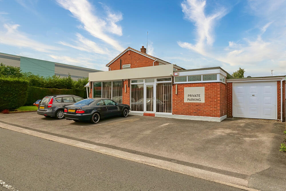 1017 Uttoxeter Road, Catchems Corner, Stoke-On-Trent - Auction Hammer Midlands