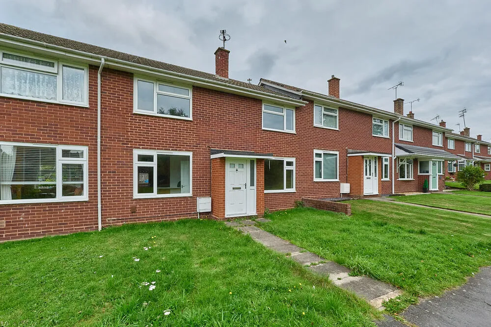 34 Fallowfield Close, Penkridge, Stafford - Auction Hammer Midlands