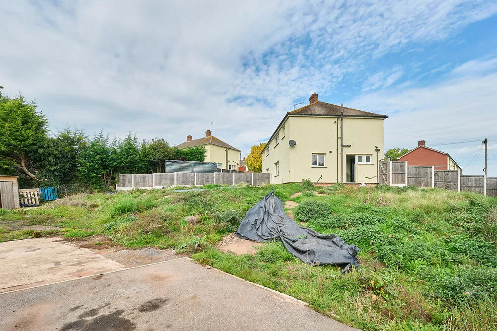 50 Barnes Road, Highfields, Stafford - Auction Hammer Midlands