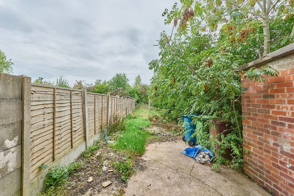 22 Pitt Street, Tillington, Stafford - Auction Hammer Midlands
