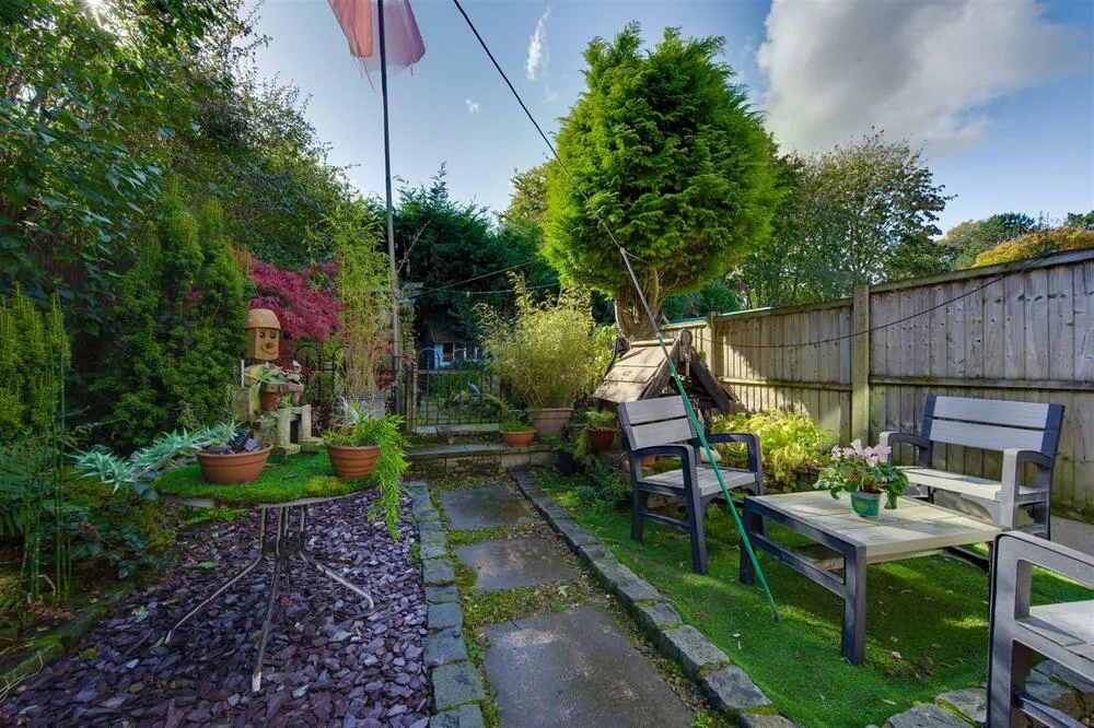 22 Stringer Avenue, Wheelock, Sandbach - Auction Hammer Midlands