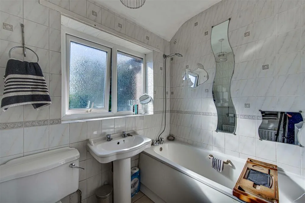 22 Stringer Avenue, Wheelock, Sandbach - Auction Hammer Midlands