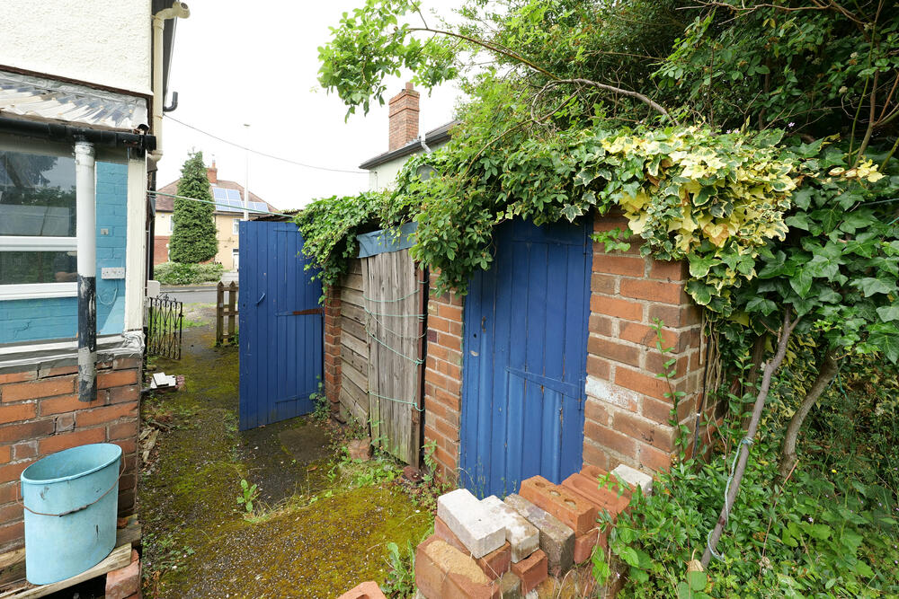101 Freeston Avenue, Snedshill, Telford - Auction Hammer Midlands