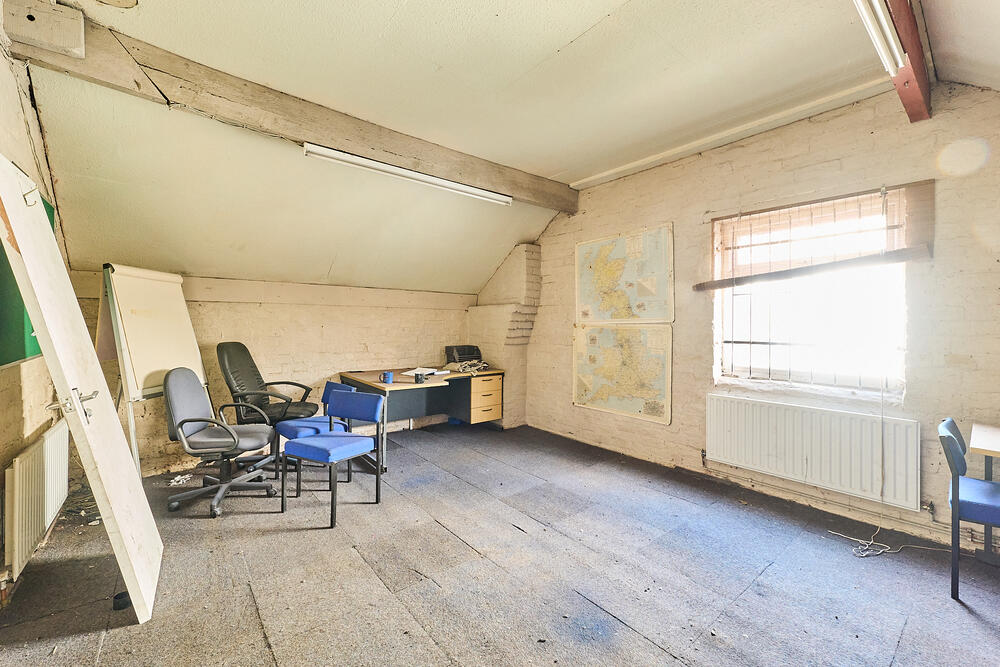 Workshop Between, 2 and 2a Robert Street, Stoke on Trent - Auction Hammer Midlands