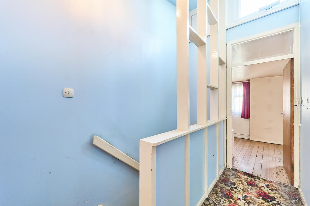 7 Wainwright Walk, Hanley, Stoke-On-Trent - Auction Hammer Midlands