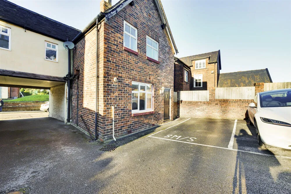 8, Moody Street, Congleton - Auction Hammer Midlands
