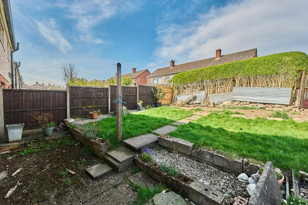63 Gloucester Avenue, Dawley, Telford - Auction Hammer Midlands