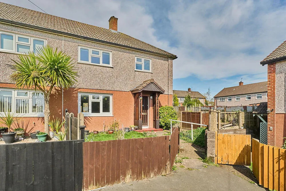63 Gloucester Avenue, Dawley, Telford - Auction Hammer Midlands