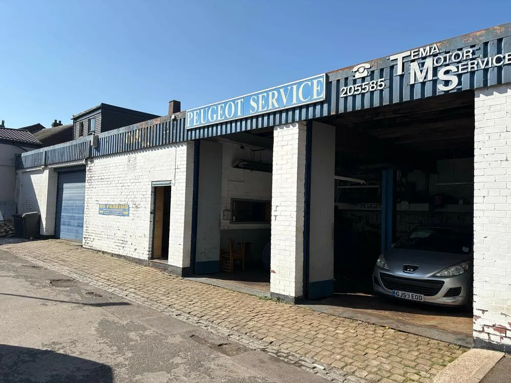 Clinton Square, Lindsay Street, Stoke-On-Trent - Auction Hammer Midlands