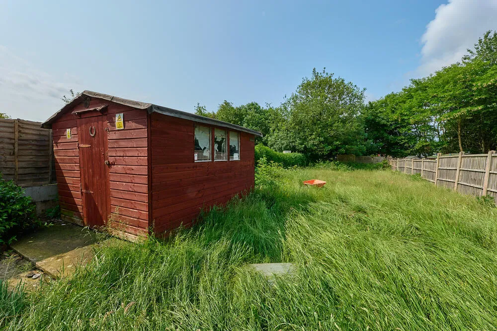 44 East Avenue, Donnington, Telford - Auction Hammer Midlands