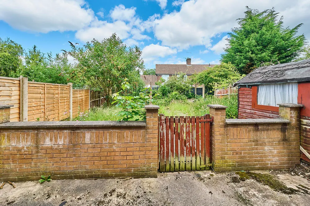 15 Gloucester Avenue, Dawley, Telford - Auction Hammer Midlands