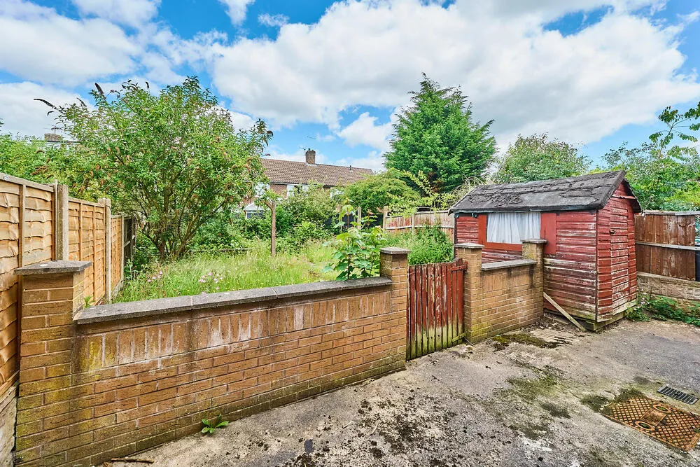 15 Gloucester Avenue, Dawley, Telford - Auction Hammer Midlands