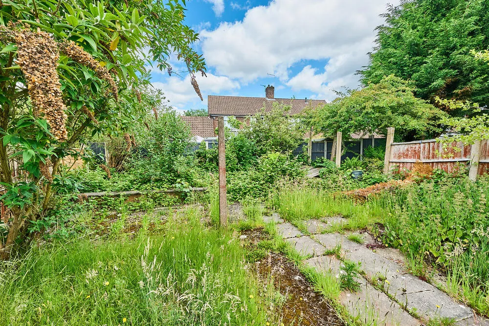 15 Gloucester Avenue, Dawley, Telford - Auction Hammer Midlands