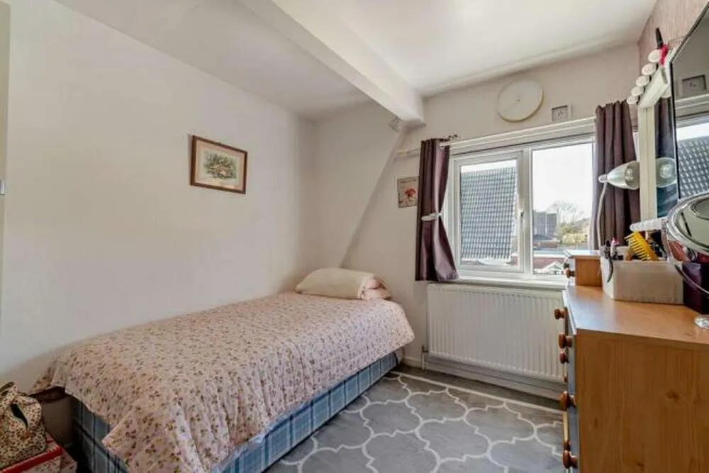 23 Giles Road, Curborough, Lichfield - Auction Hammer Midlands
