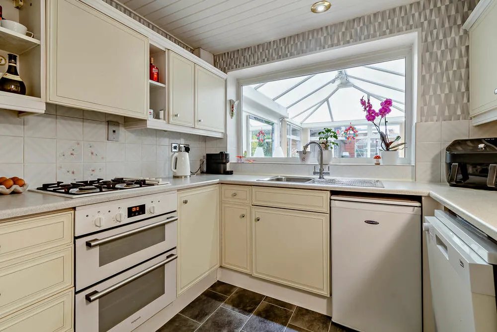 23 Giles Road, Curborough, Lichfield - Auction Hammer Midlands