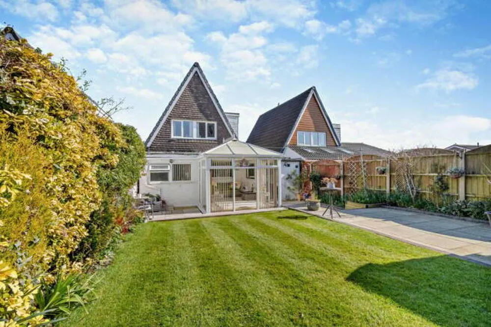 23 Giles Road, Curborough, Lichfield - Auction Hammer Midlands
