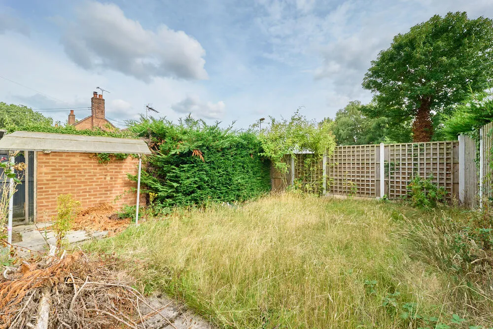 14 Mere Rise, Copmere End, Stafford - Auction Hammer Midlands