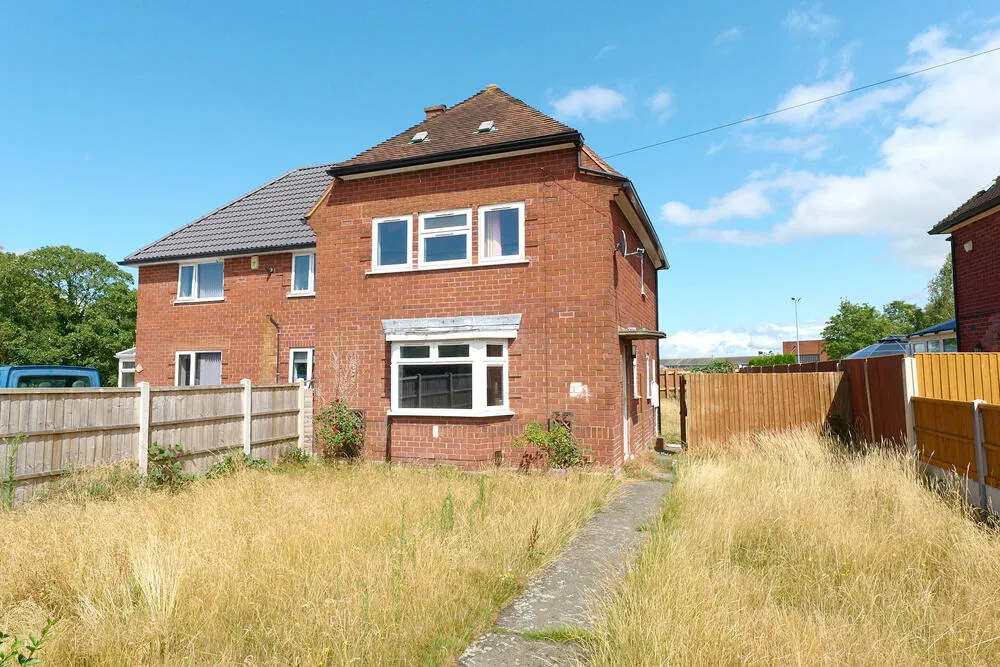 84 Parkdale, Hadley, Telford - Auction Hammer Midlands