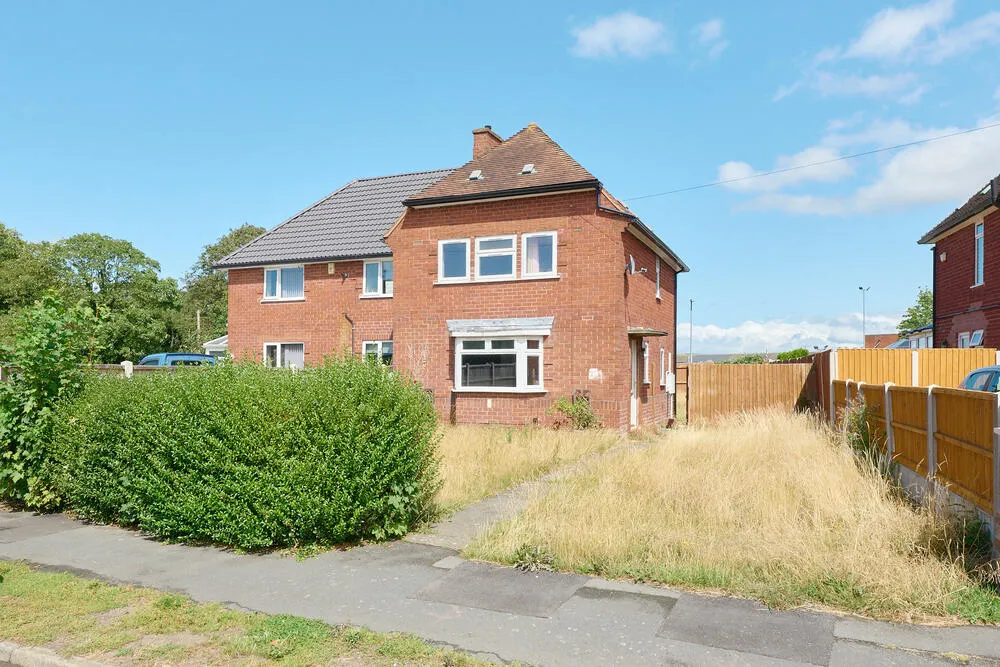 84 Parkdale, Hadley, Telford - Auction Hammer Midlands