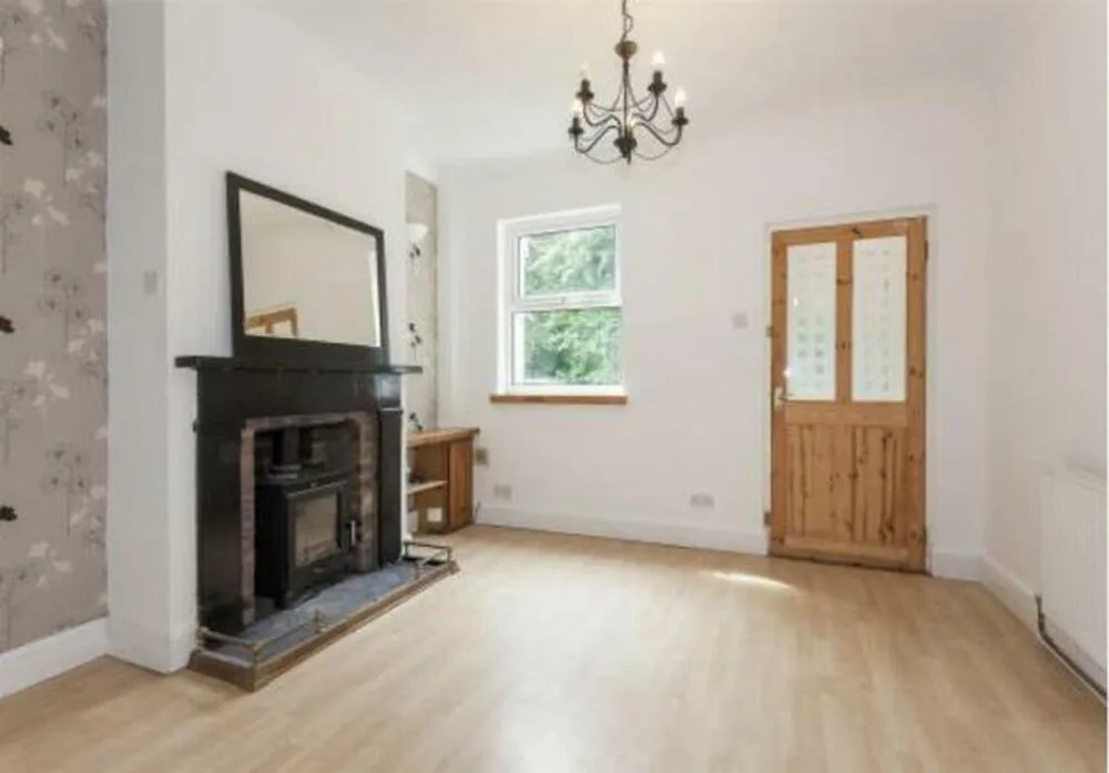 3 Railway Cottages, Station Yard, Congleton - Auction Hammer Midlands
