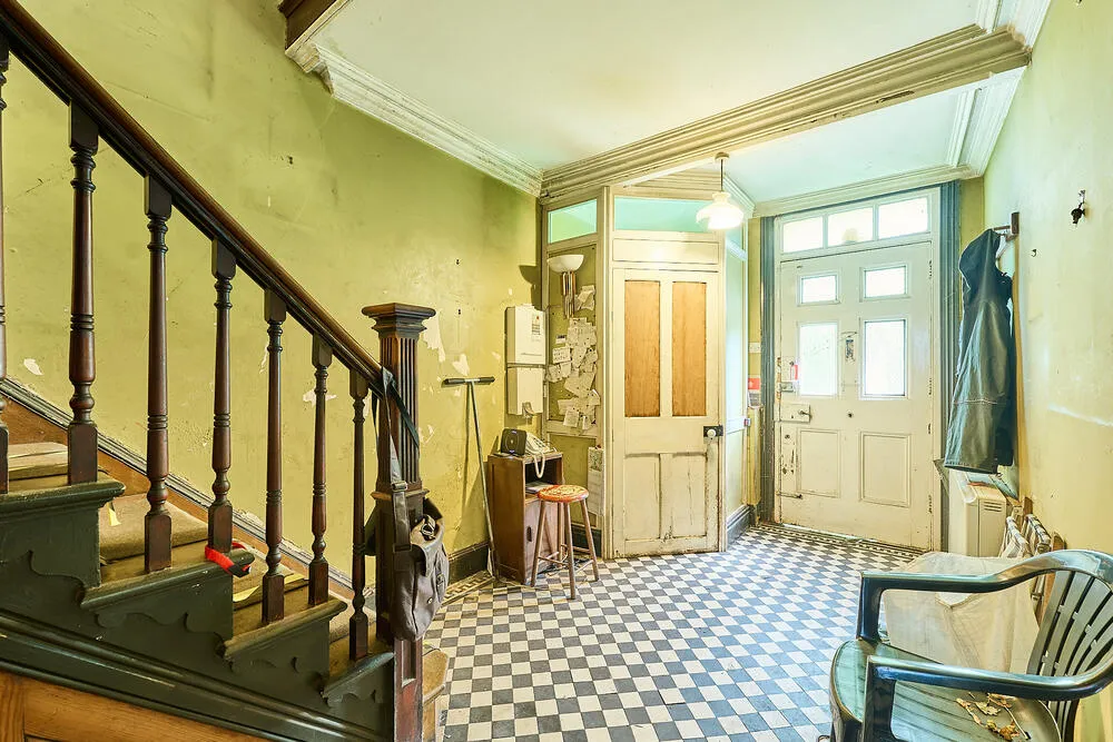 2 The Views, Penkhull New Road, Stoke-On-Trent - Auction Hammer Midlands