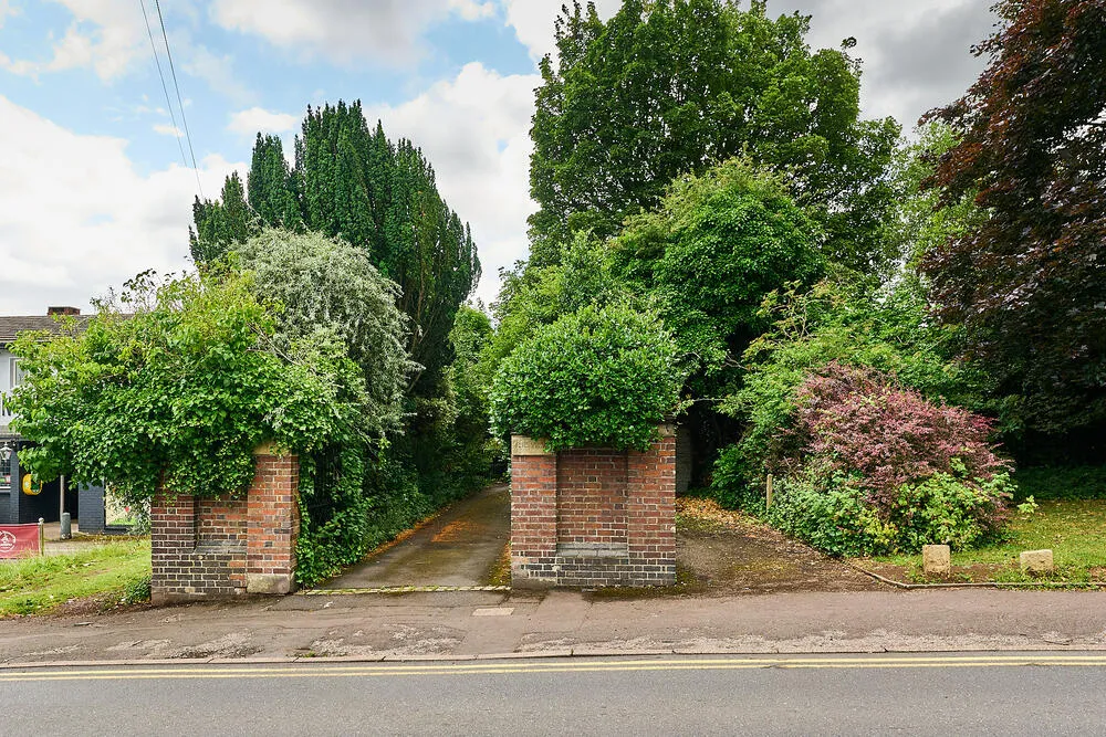2 The Views, Penkhull New Road, Stoke-On-Trent - Auction Hammer Midlands