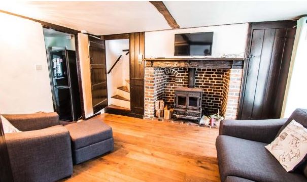 White Cottage, Five Oak Green Road, Five Oak Green, Tonbridge, Kent, TN12 6RE - Online Auctions
