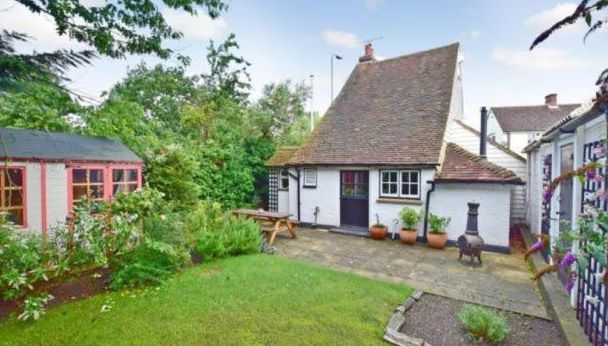 White Cottage, Five Oak Green Road, Five Oak Green, Tonbridge, Kent, TN12 6RE - Online Auctions