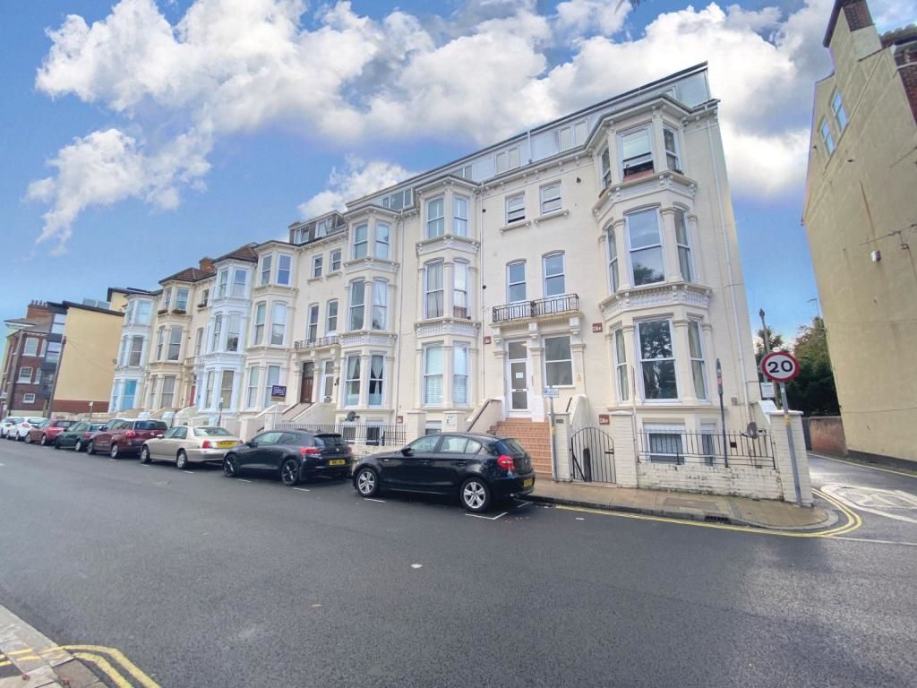 Flat 13, Clarendon Road, Southsea, Hampshire, PO4 0TA - Online Auctions