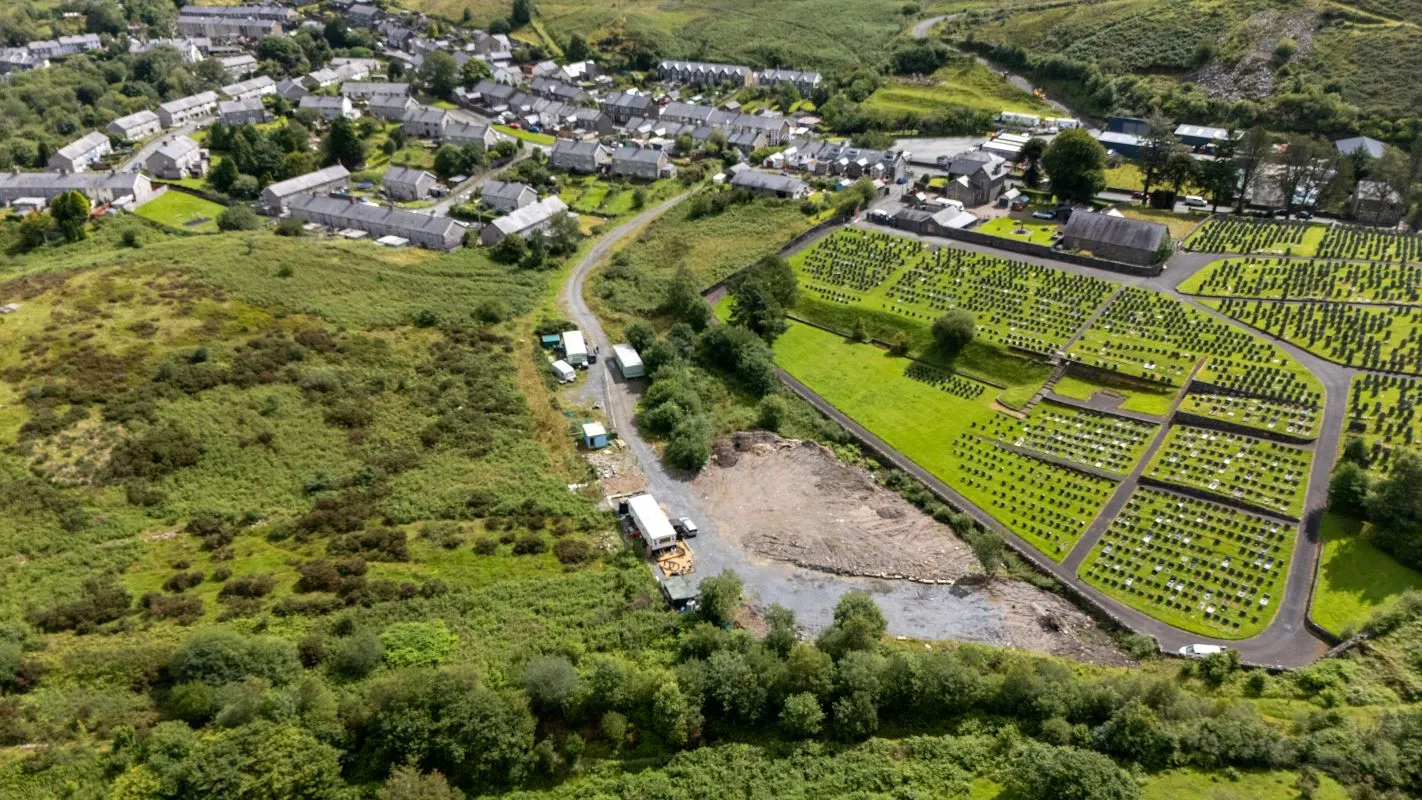 Blaenau Ffestiniog, Gwynedd, LL41 4AL - Online Auctions