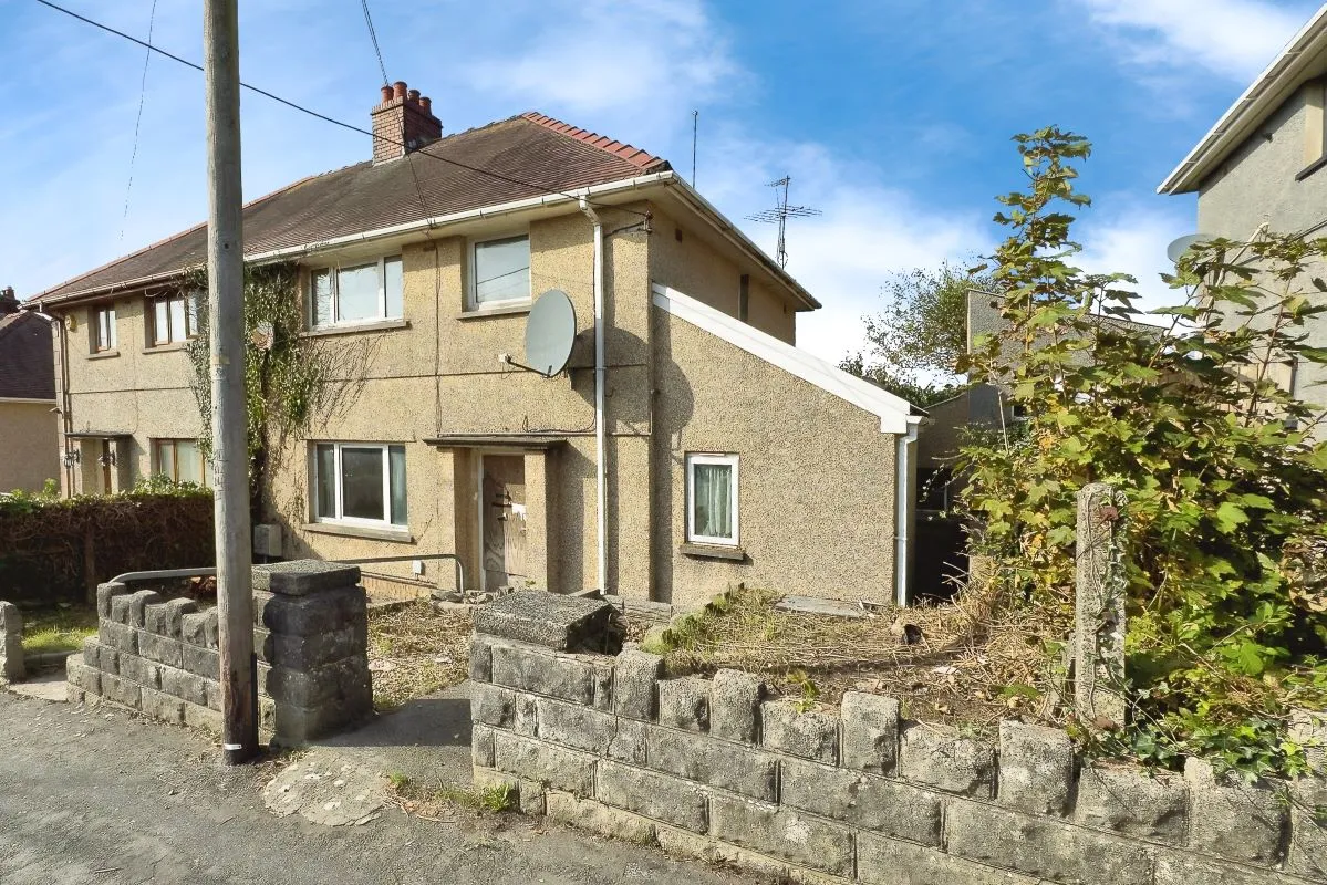 Penllergaer, Swansea, West Glamorgan, SA4 9BD - Online Auctions