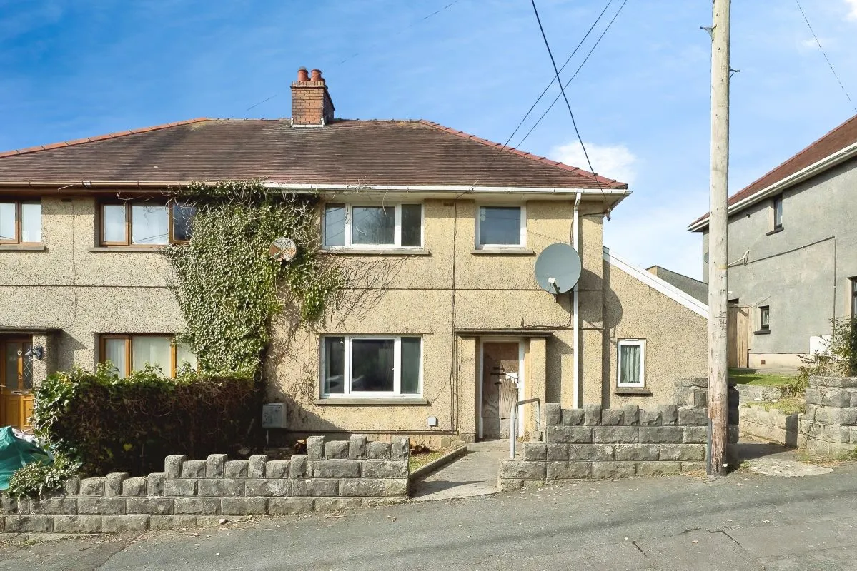 Penllergaer, Swansea, West Glamorgan, SA4 9BD - Online Auctions