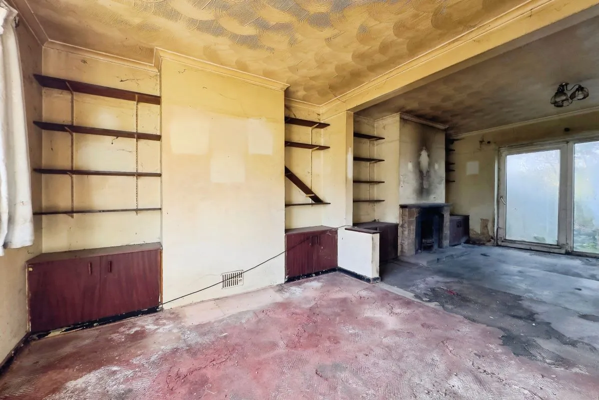 Penllergaer, Swansea, West Glamorgan, SA4 9BD - Online Auctions