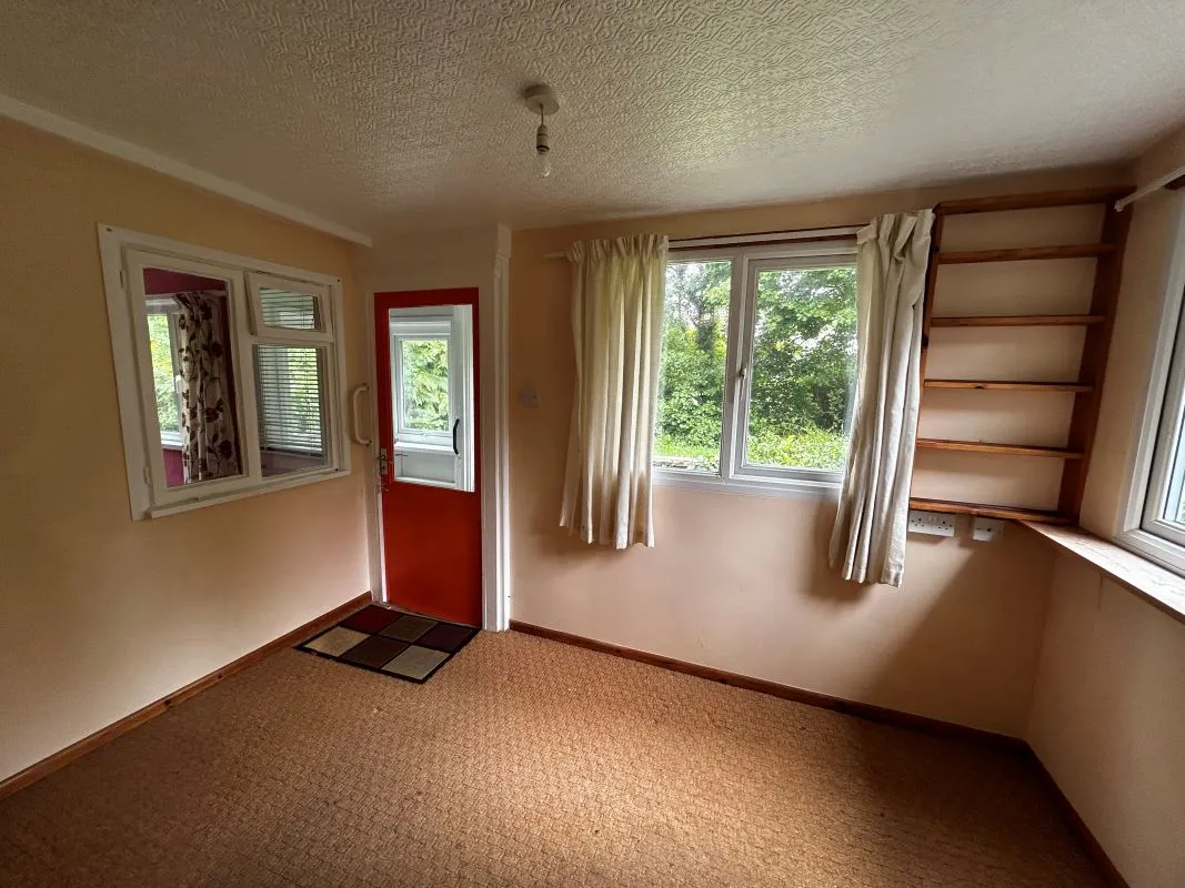 Login Terrace, Brecon, Powys, LD3 8UH - Online Auctions