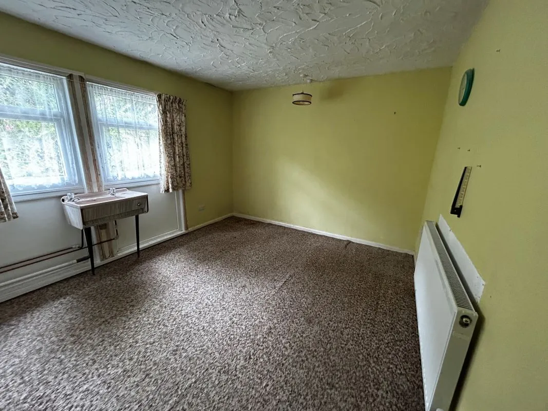 Login Terrace, Brecon, Powys, LD3 8UH - Online Auctions