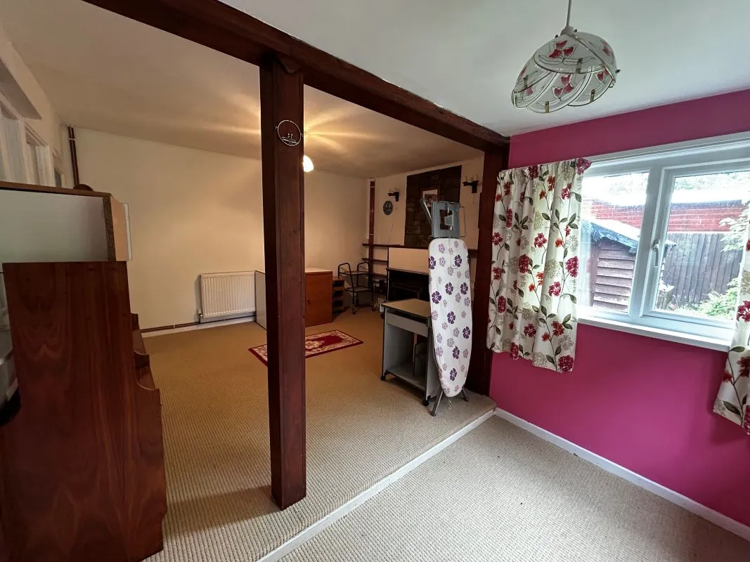 Login Terrace, Brecon, Powys, LD3 8UH - Online Auctions