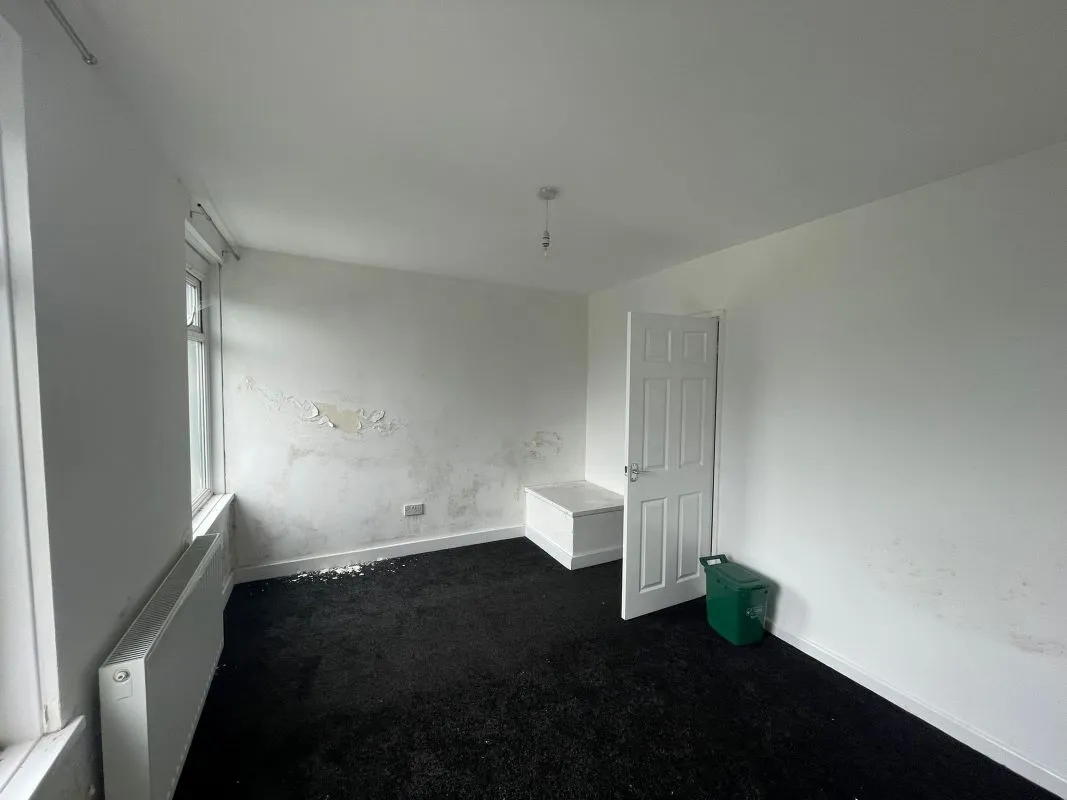 Swansea, SA1 6YT - Online Auctions