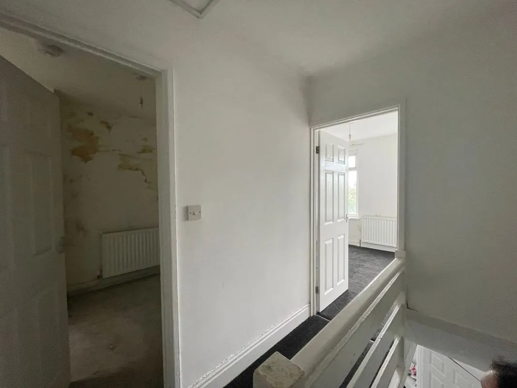 Swansea, SA1 6YT - Online Auctions