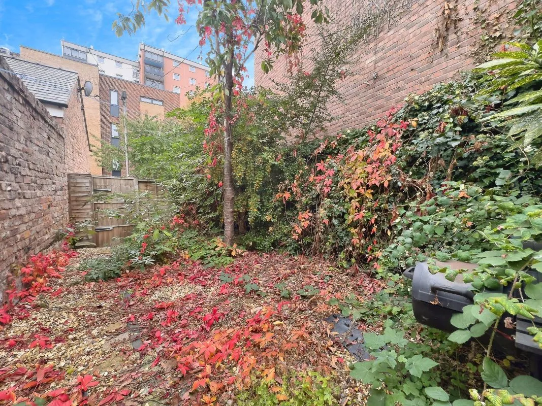 Chester, Cheshire, CH1 3ND - Online Auctions