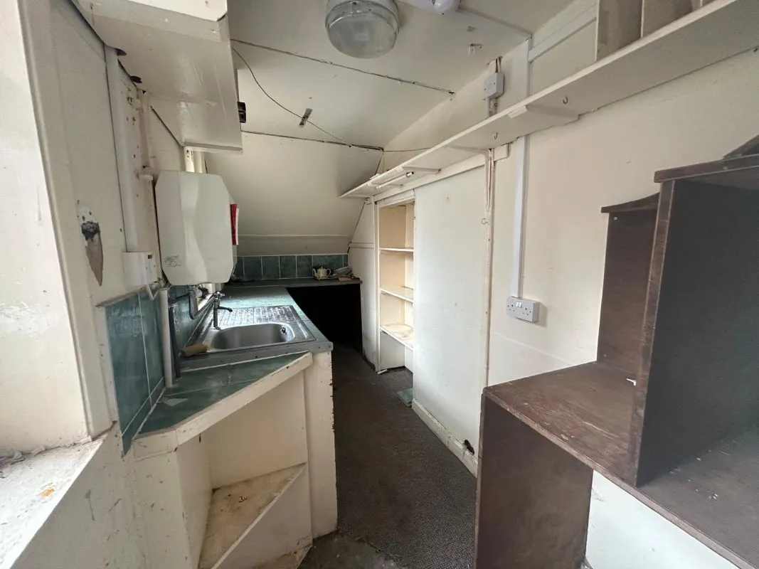 Gainsborough, Lincolnshire, DN21 2JS - Online Auctions