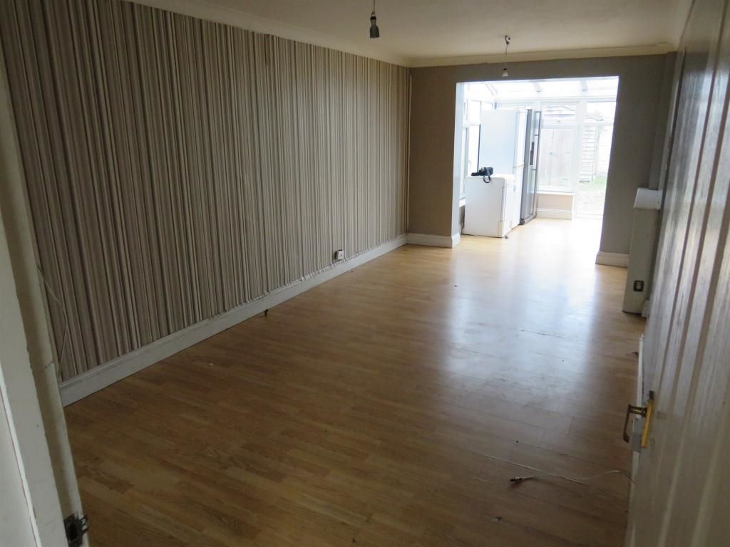 Fenlake Road, Bedford, Bedfordshire, MK42 0EU - Online Auctions