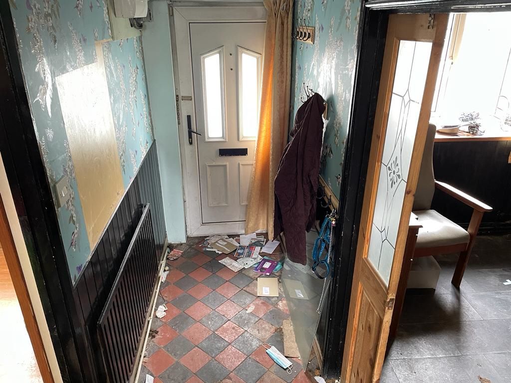 Johnstown, Carmarthen, Dyfed, SA31 3NA - Online Auctions